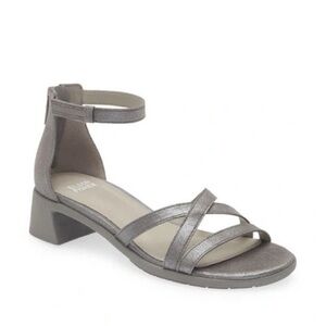 NEW EILEEN FISHER Noni Sandal In Silver Sandal Sz 7